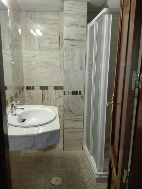 Apartamento Alfonso XII Cordoba Luaran gambar